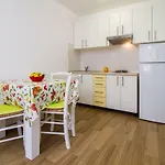 Studio Apartment Zeljka